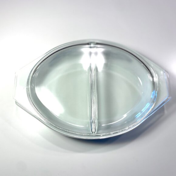 Vintage Pyrex Barbed Wire Cinderella Divided Oval Casserole 1-1/2 quart Dish - Picture 4 of 12